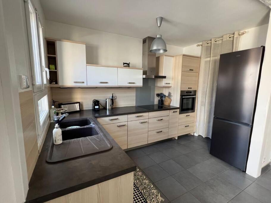 Superbe Appartement Avec Parking La Rochelle  Esterno foto