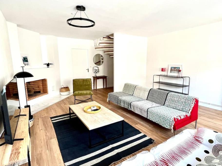 Superbe Appartement Avec Parking La Rochelle  Esterno foto